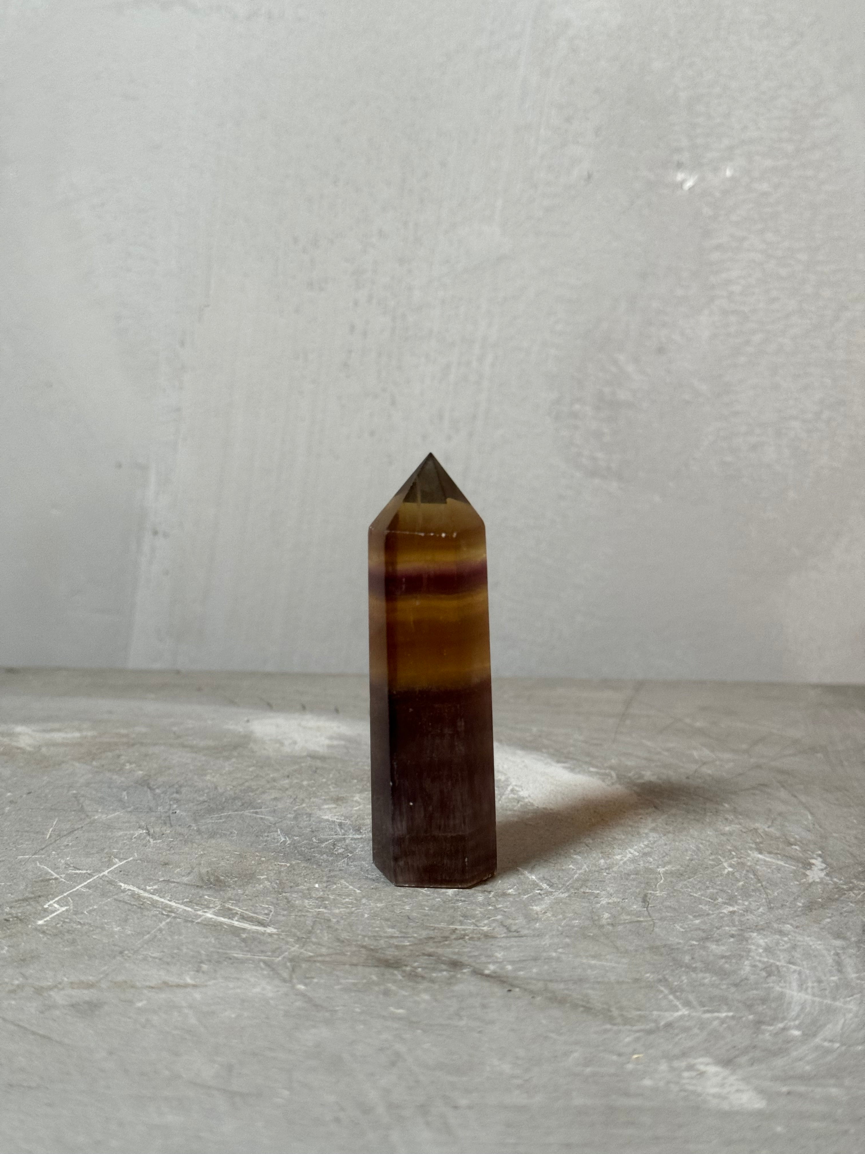 Fluorite standing - golden