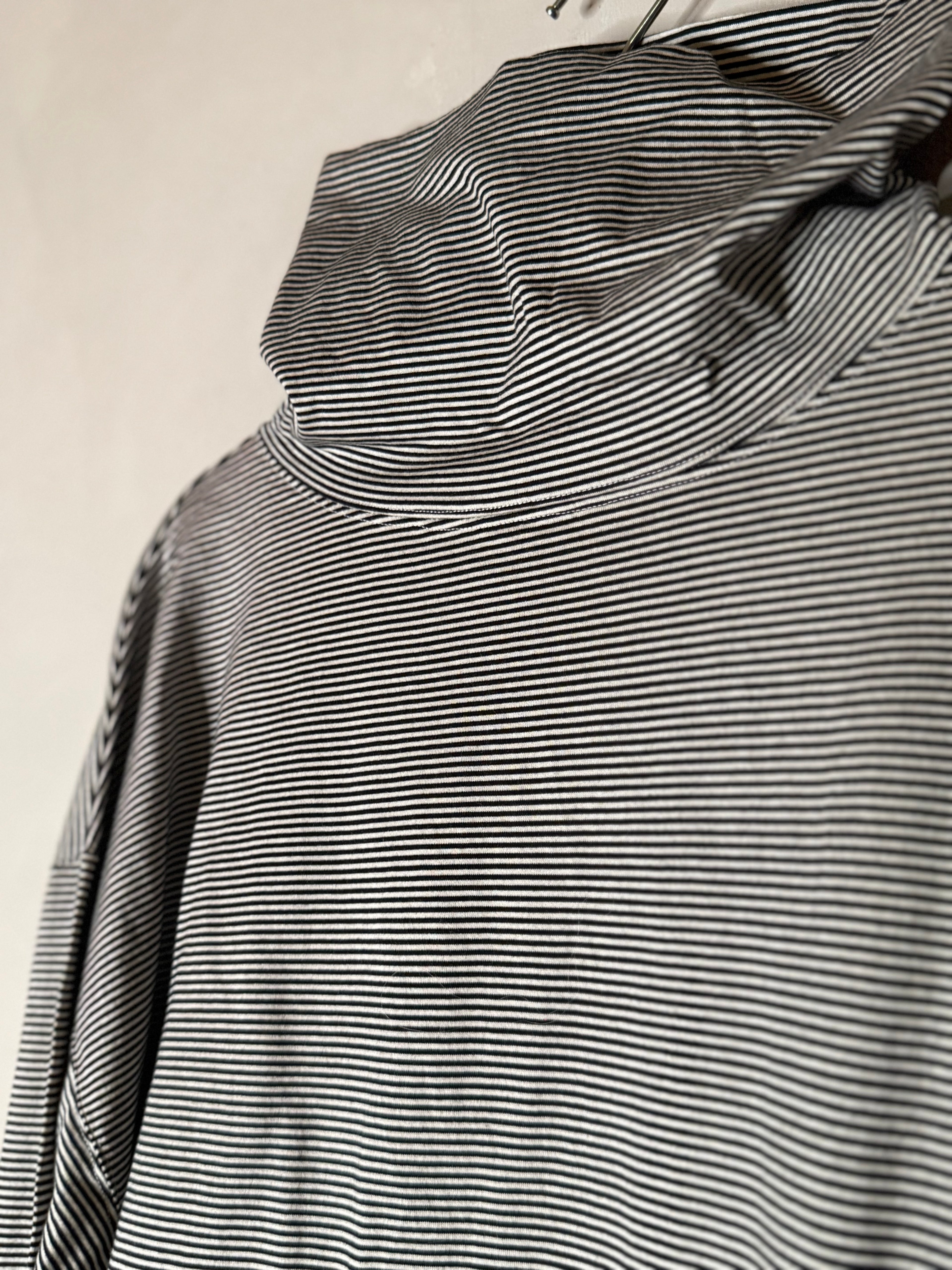 Ichi thin striped turtleneck