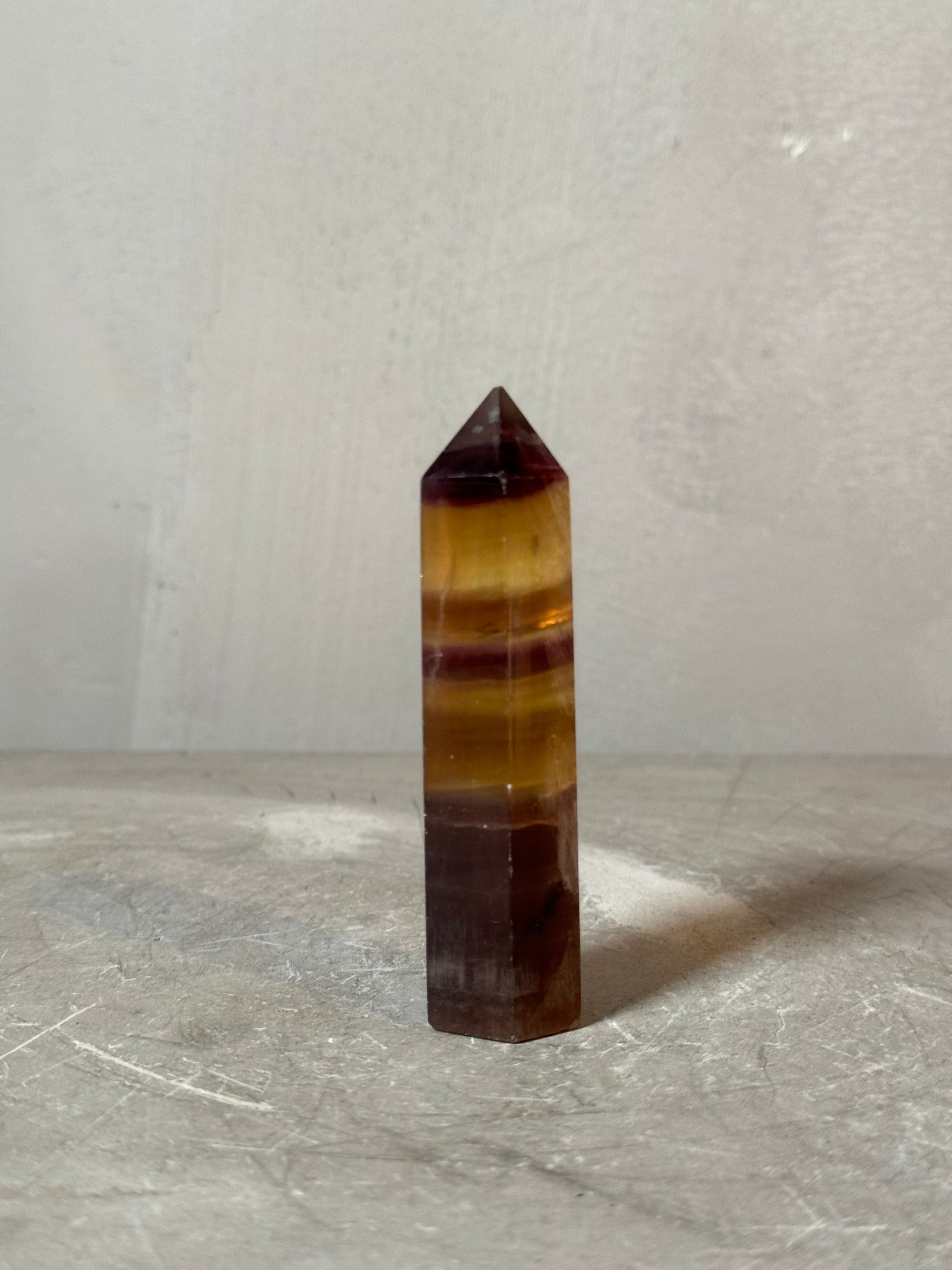Fluorite standing - golden