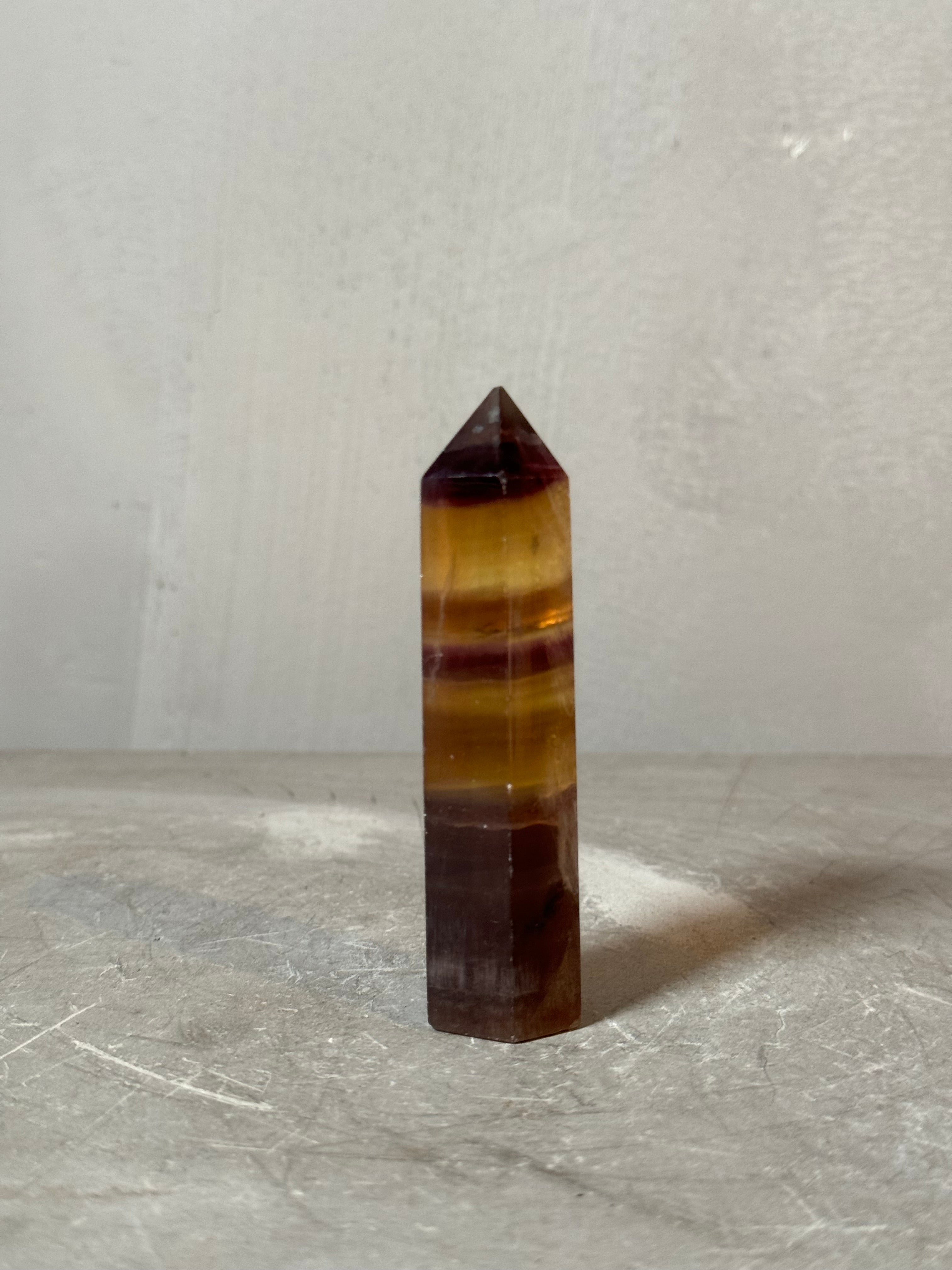 Fluorite standing - golden