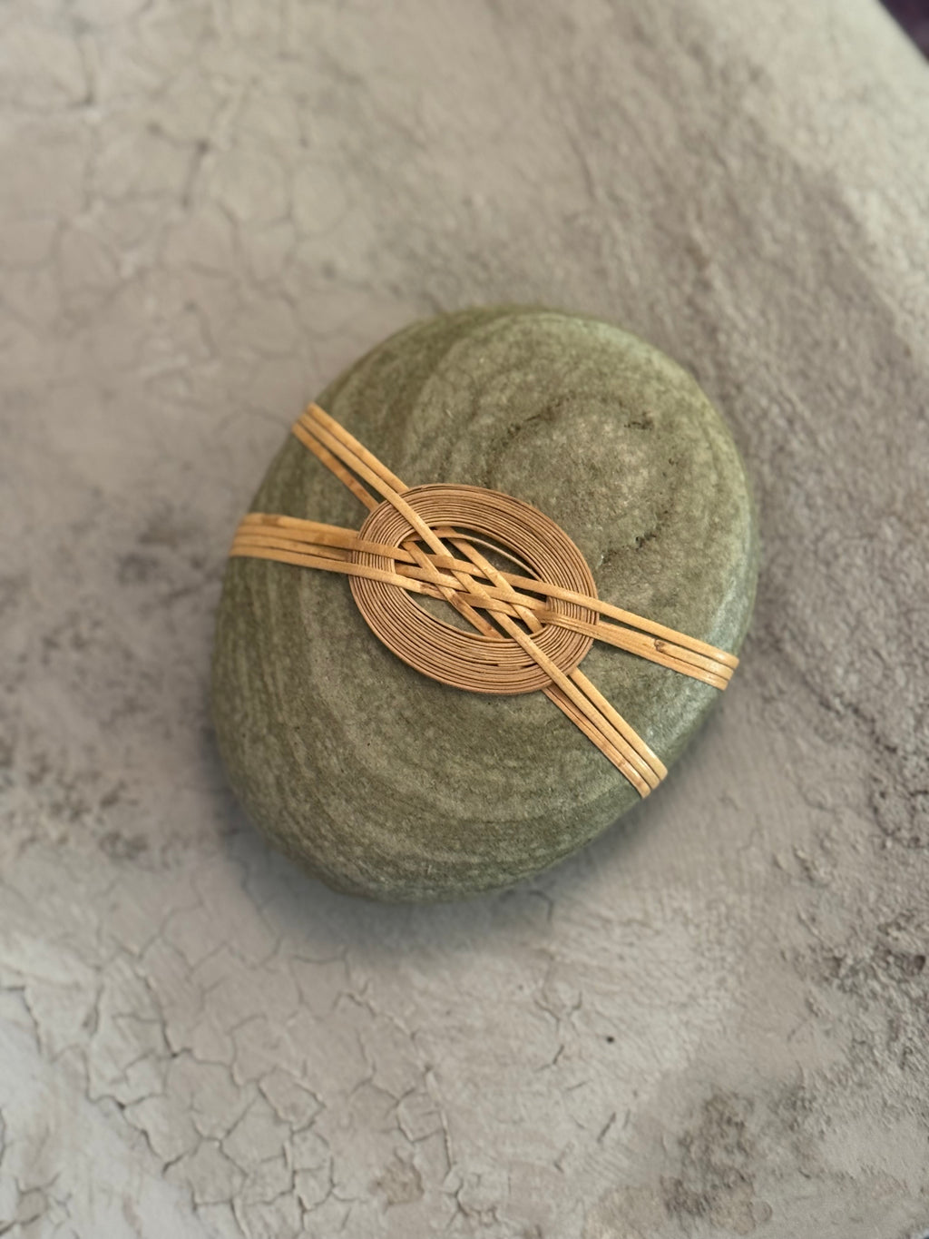Shizu wrapped stone