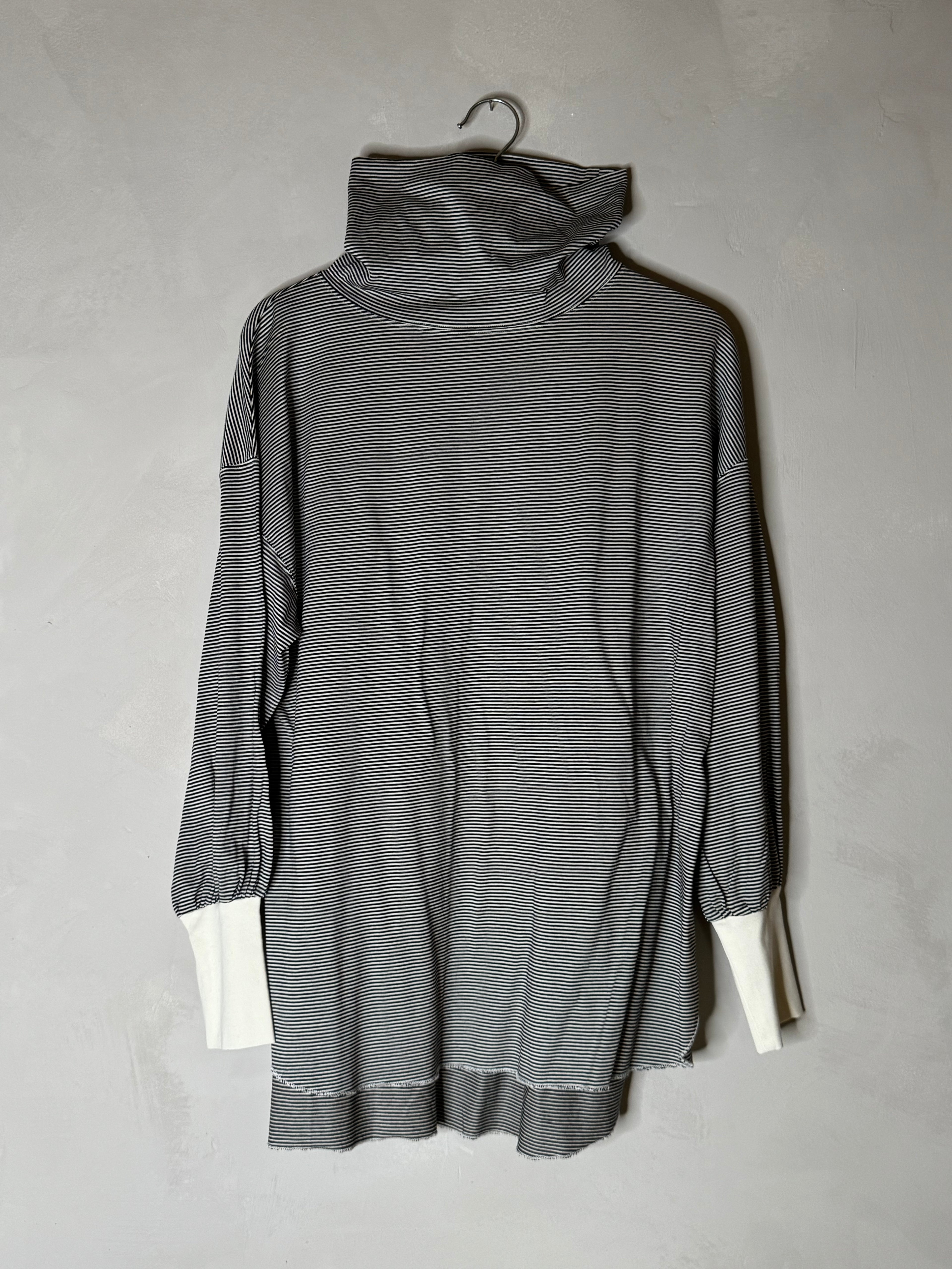 Ichi thin striped turtleneck