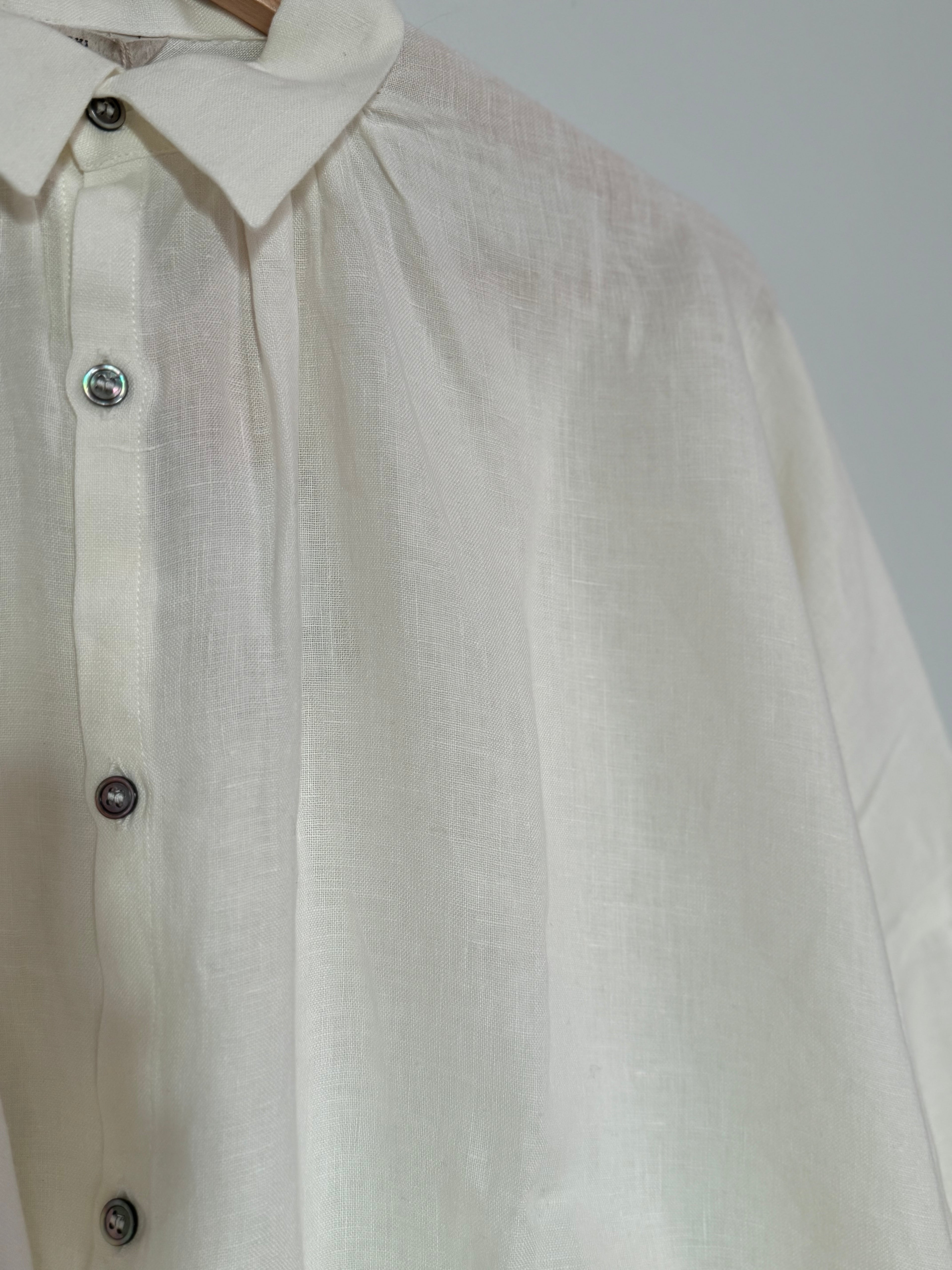 Ichi antiquites White linen shirt