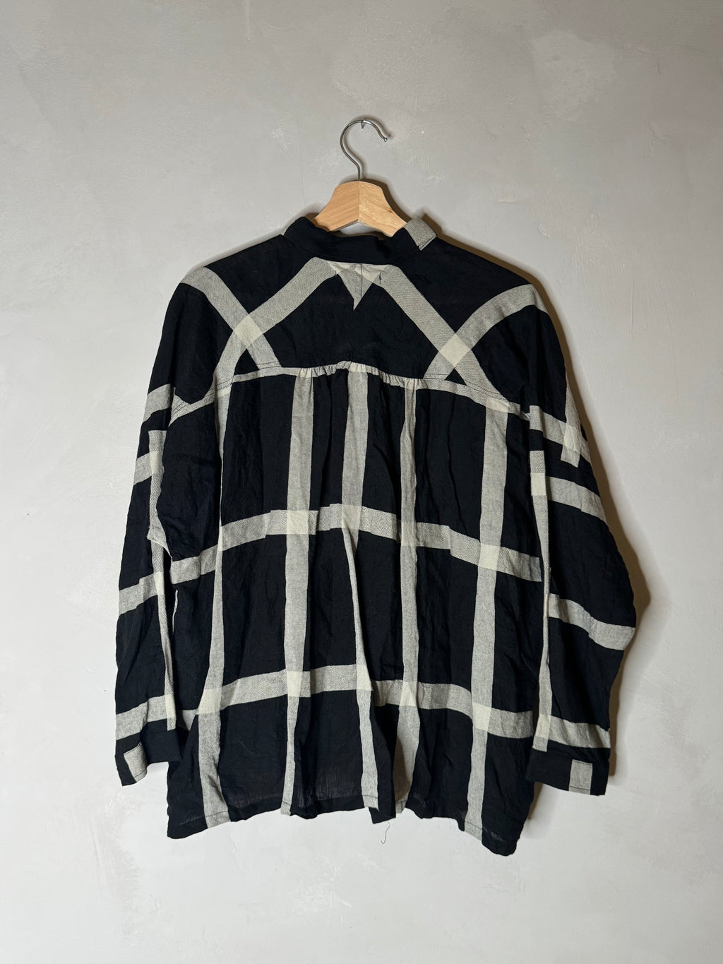 Ichi antiquites black and white plaid linen shirt