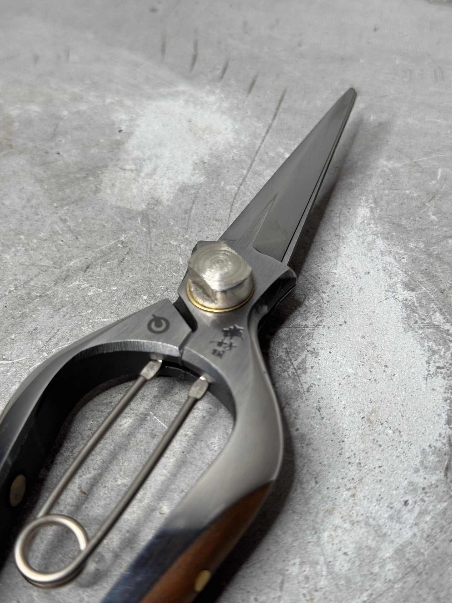 suwada flower shears with hand-carved walnut handles