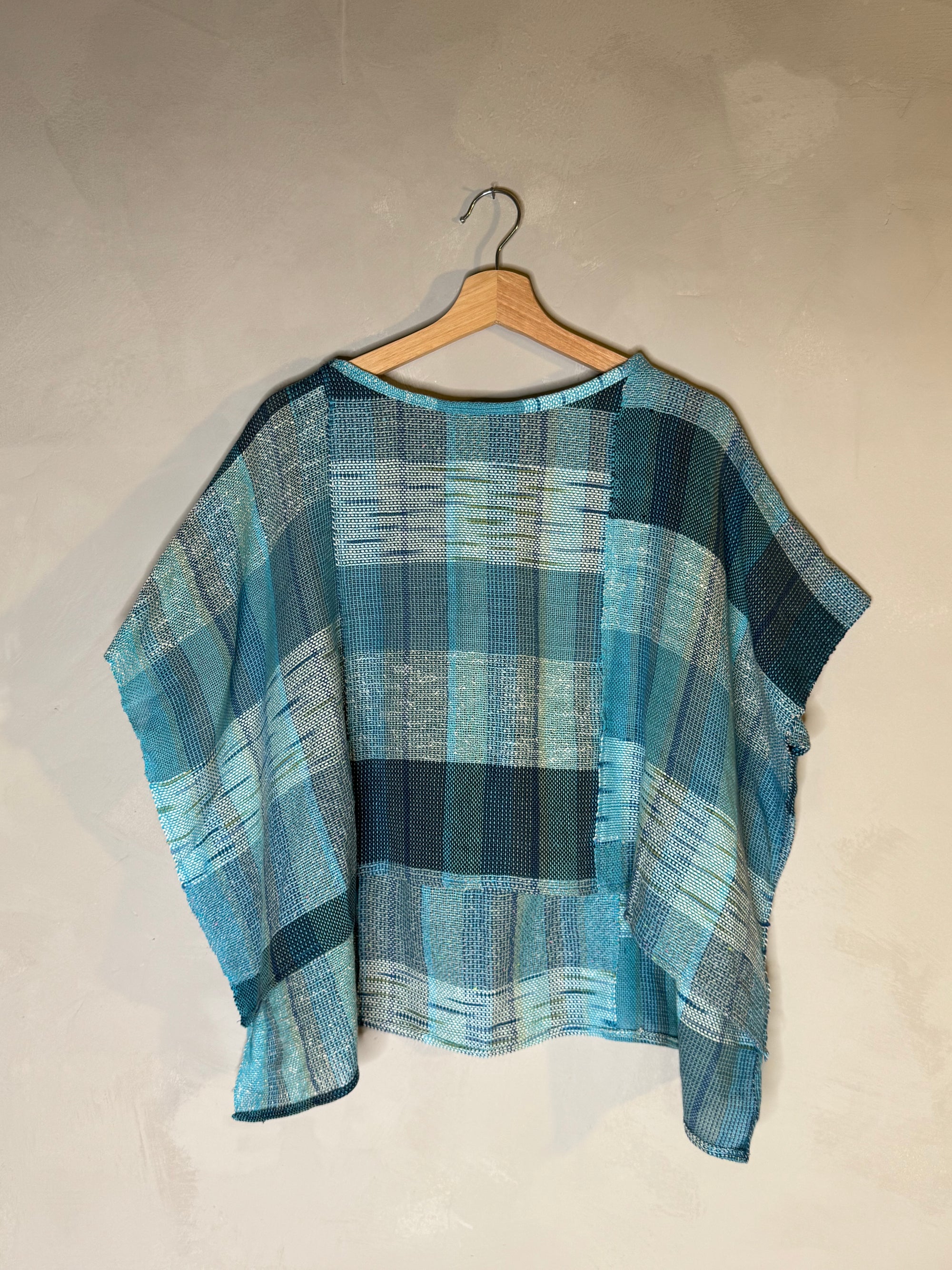 hand loomed top