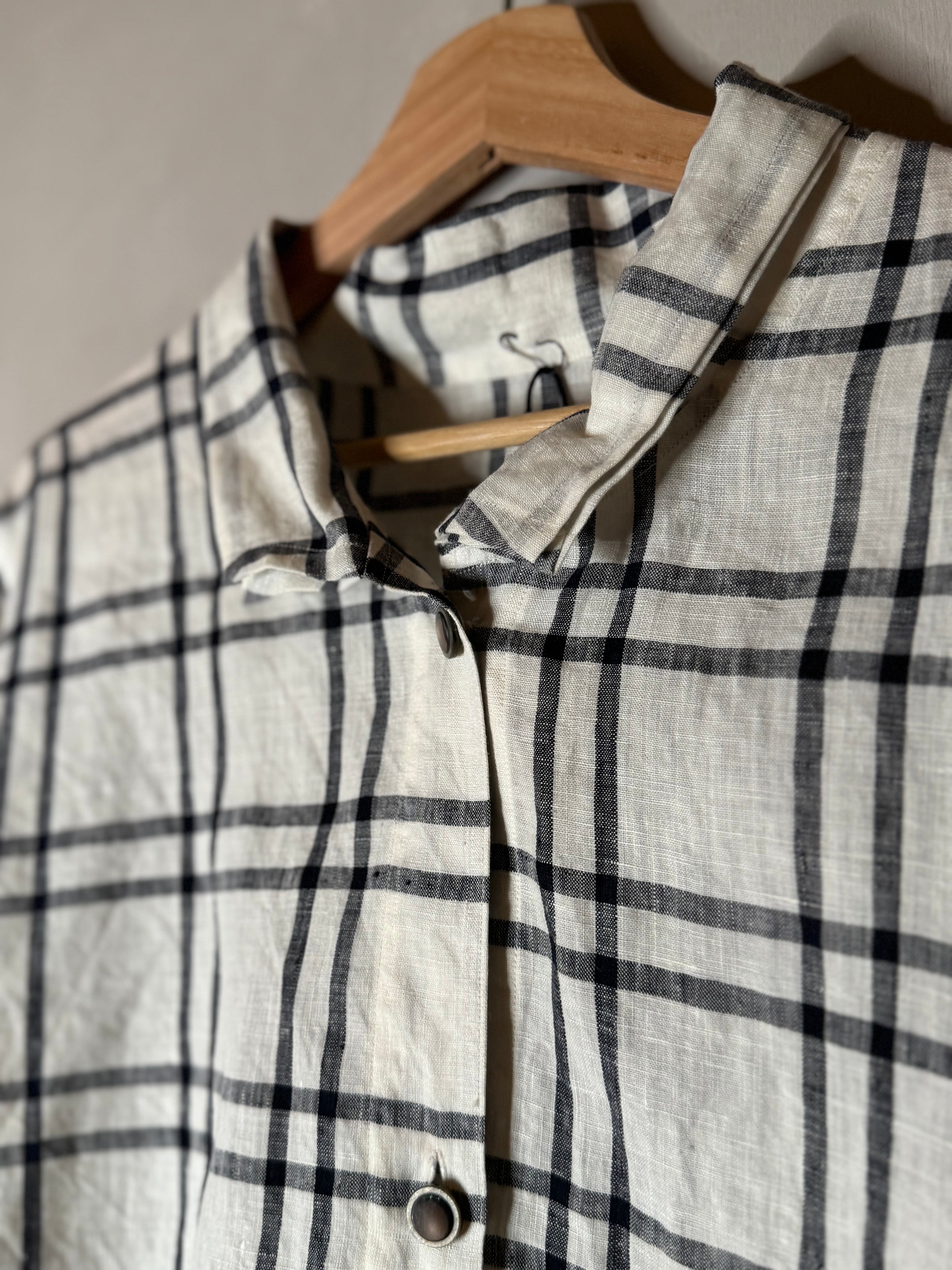 linen handmade shirt - white and navy