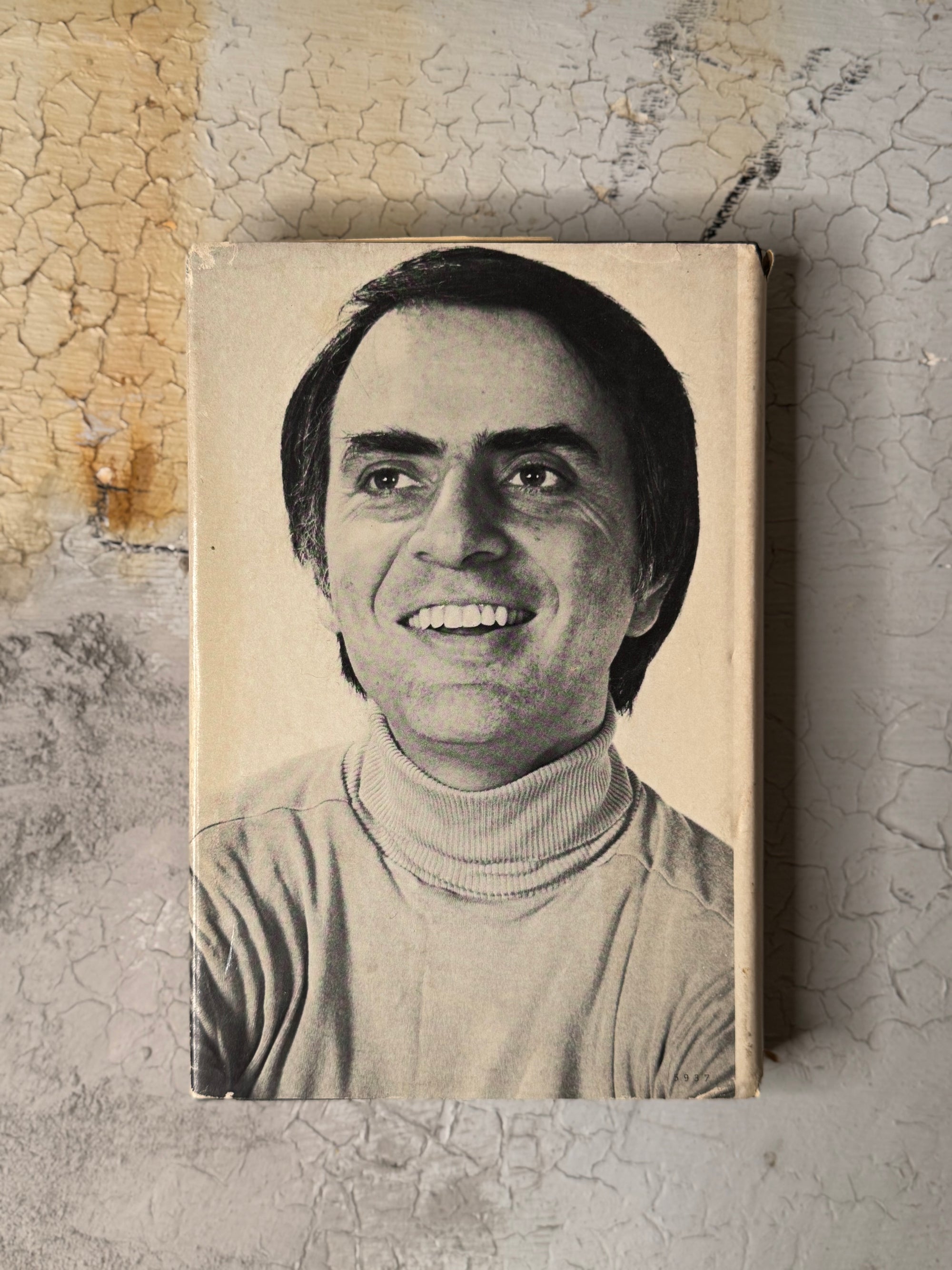 The cosmic connection (hardcover) by CARL SAGAN - vintage