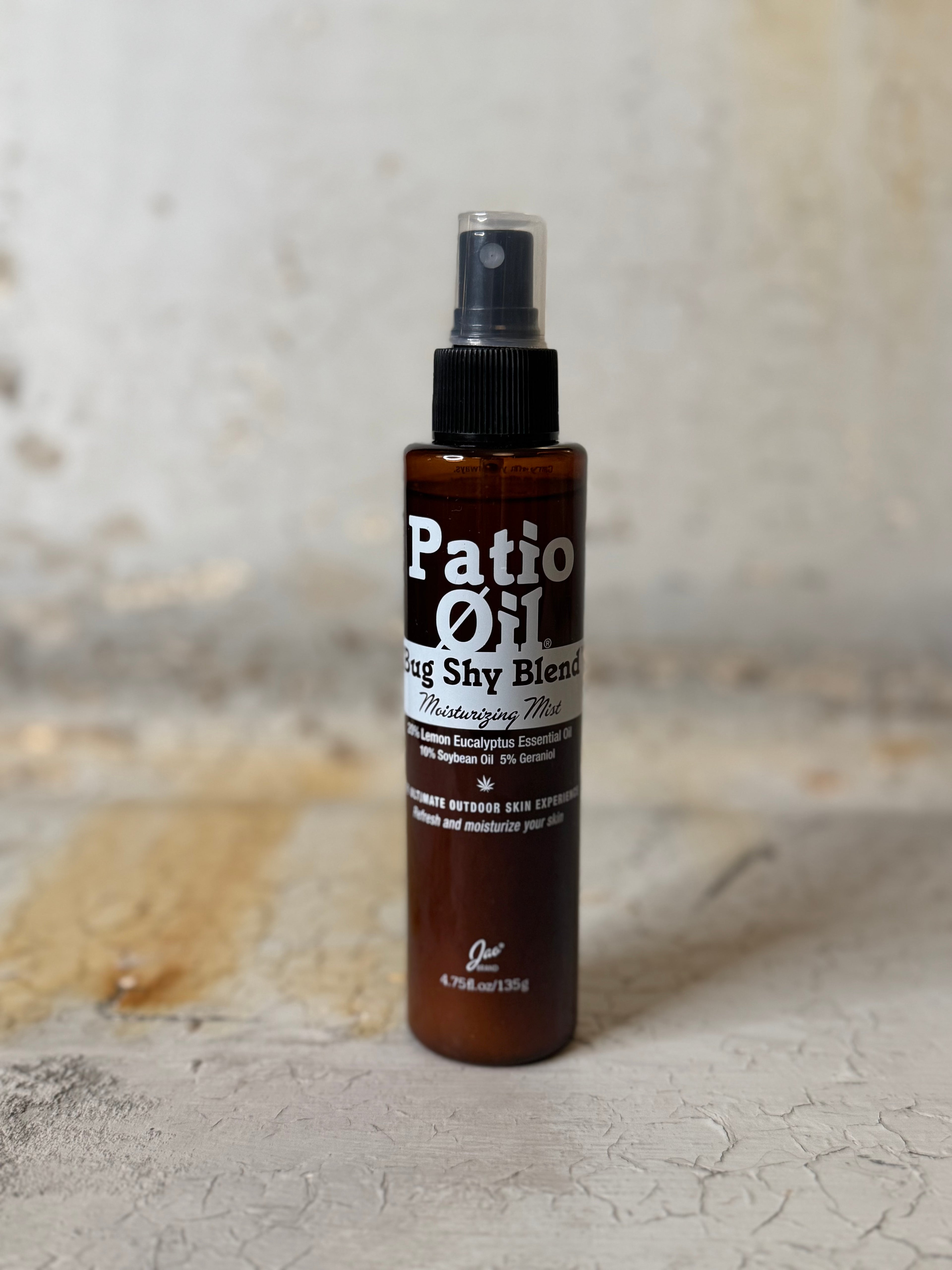 Patio Oil Bug Repelling Moisturizing Mist