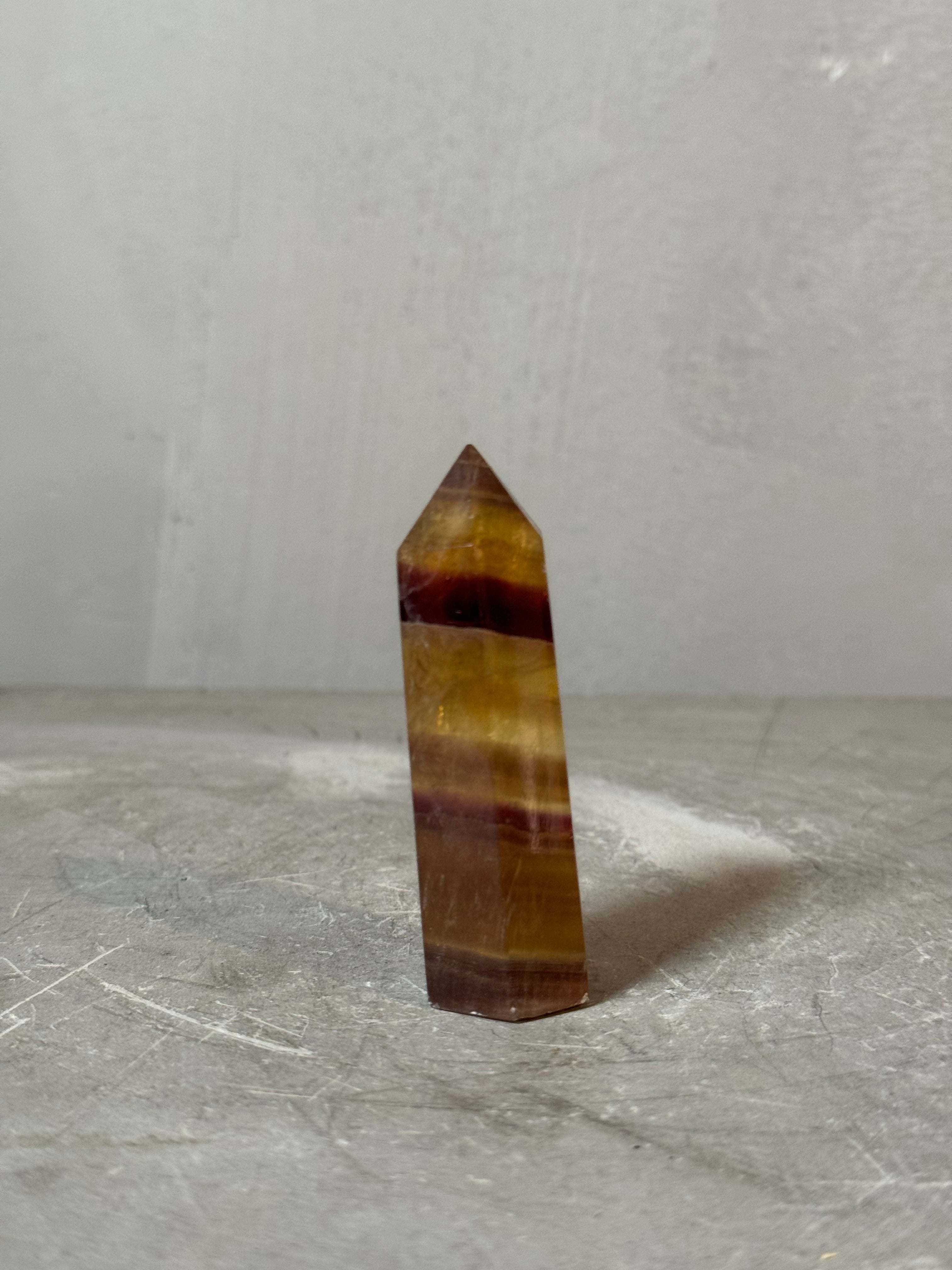 Fluorite standing - golden