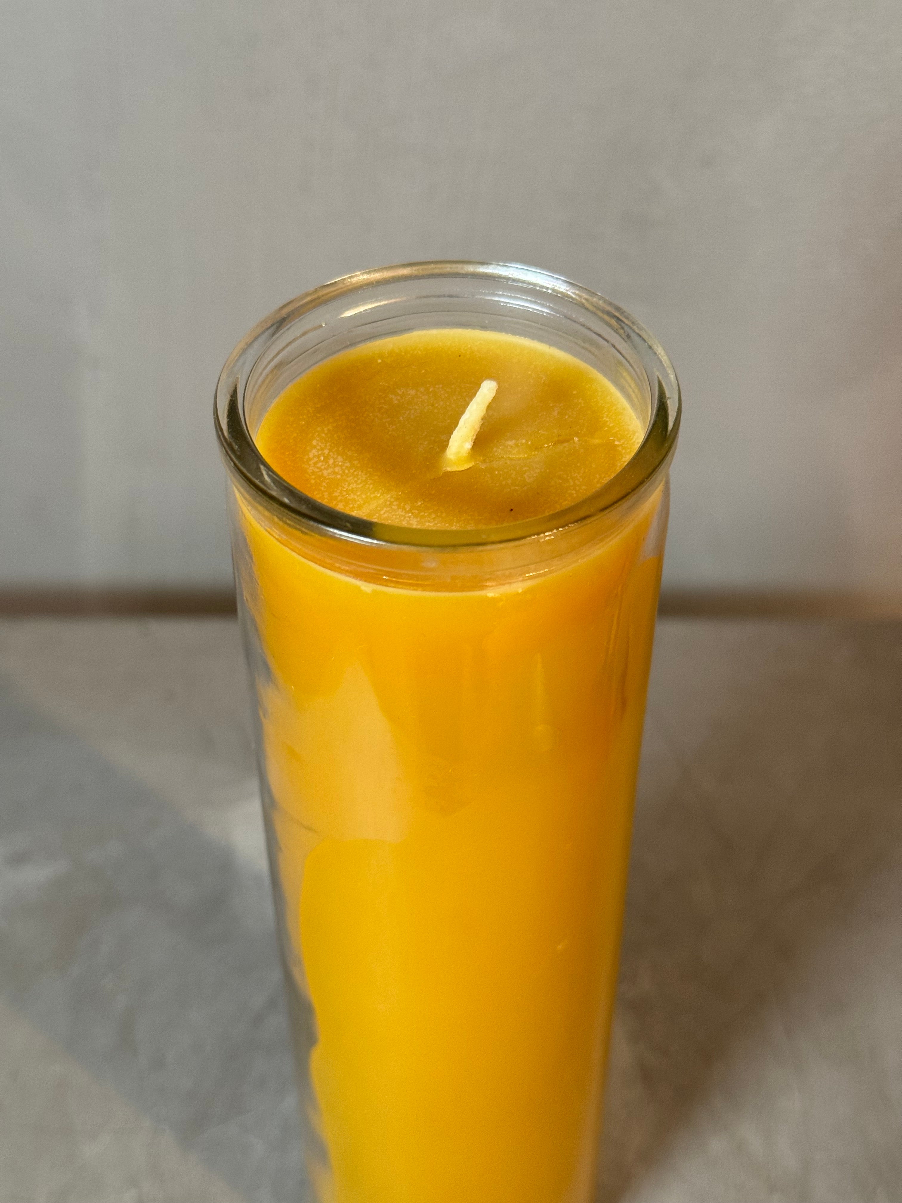 Bees wax candle: glass pillar