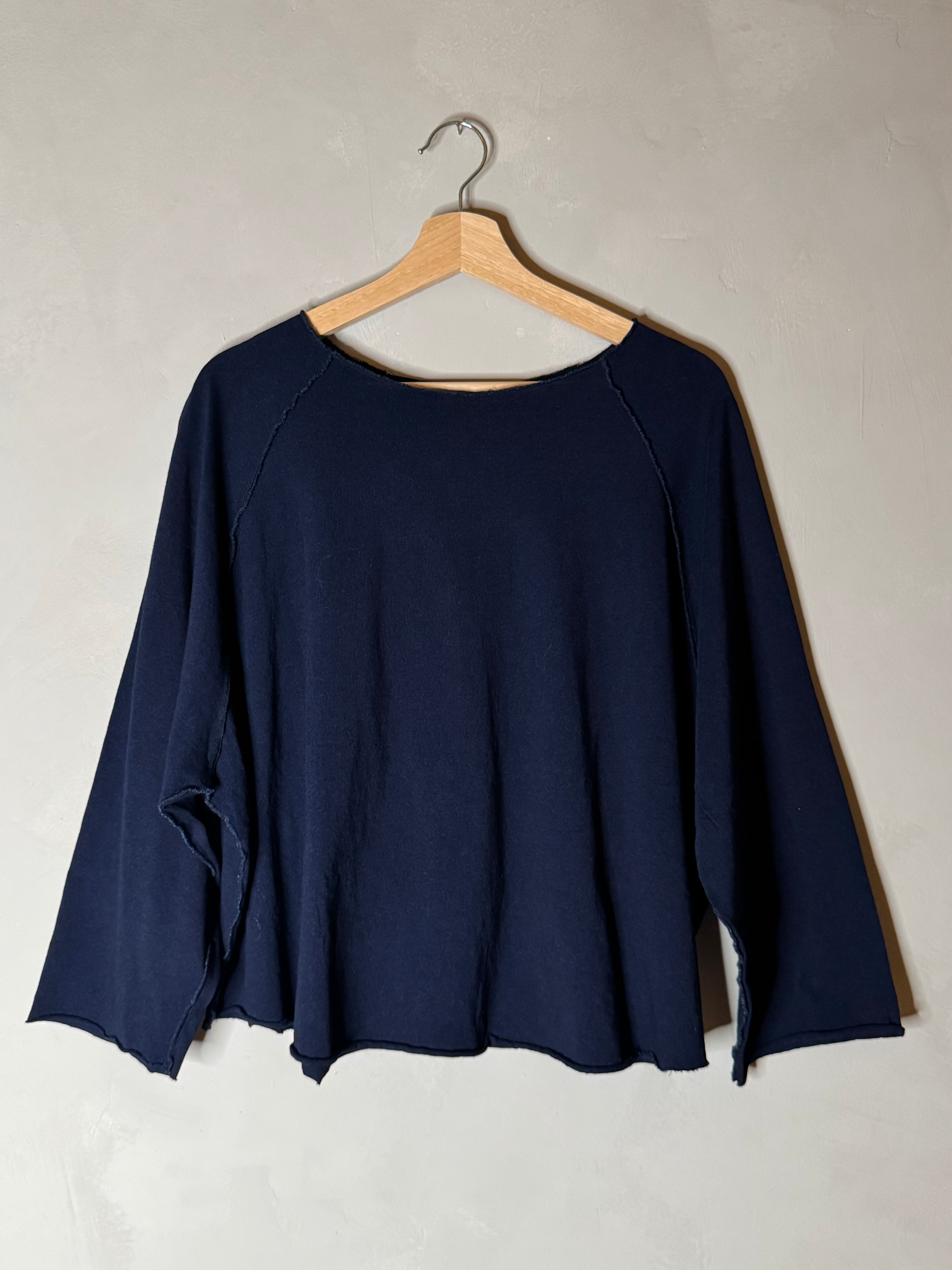 Ichi antiquites long sleeved raw hem shirt