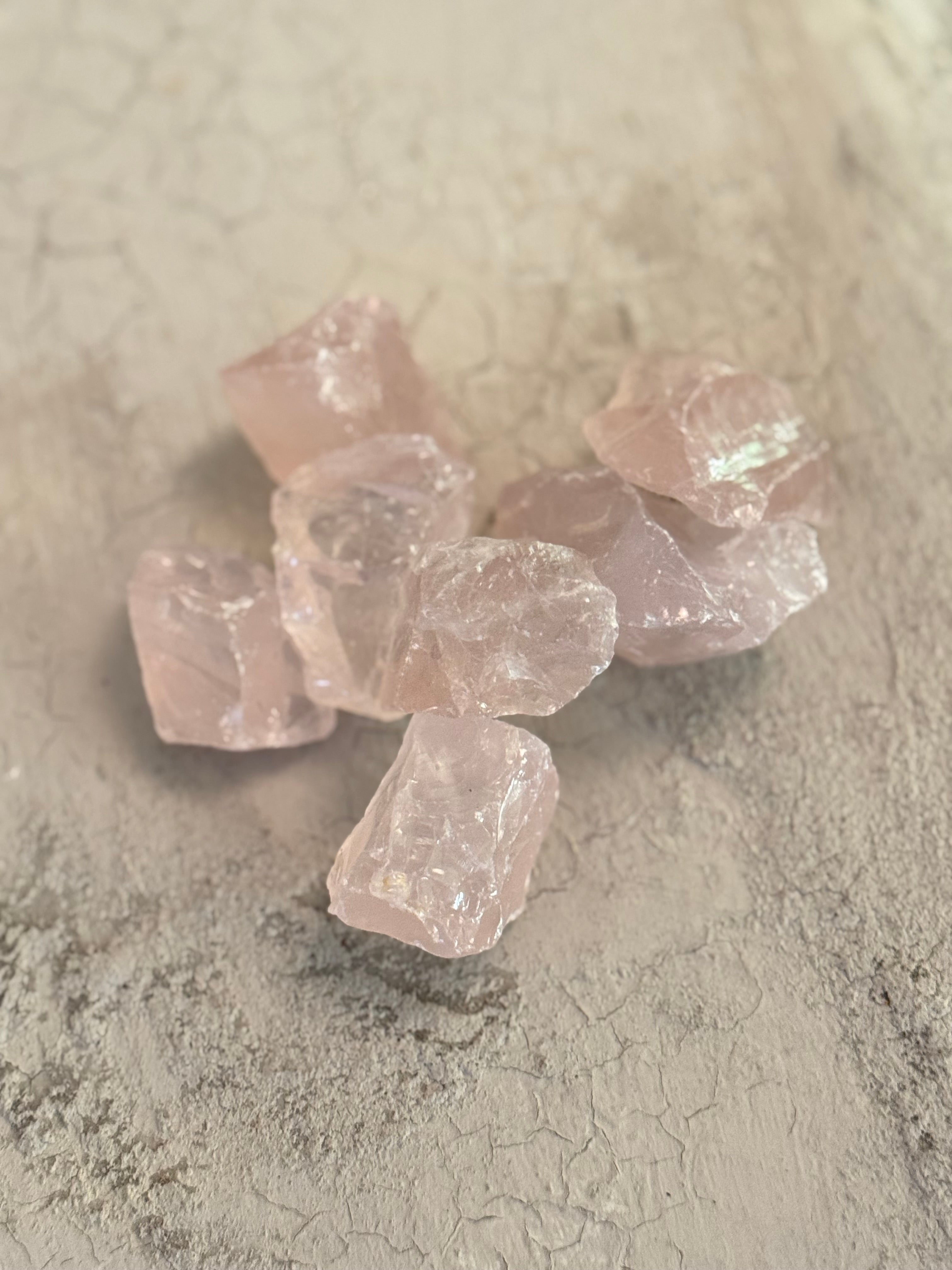 Rose quartz rough pieces
