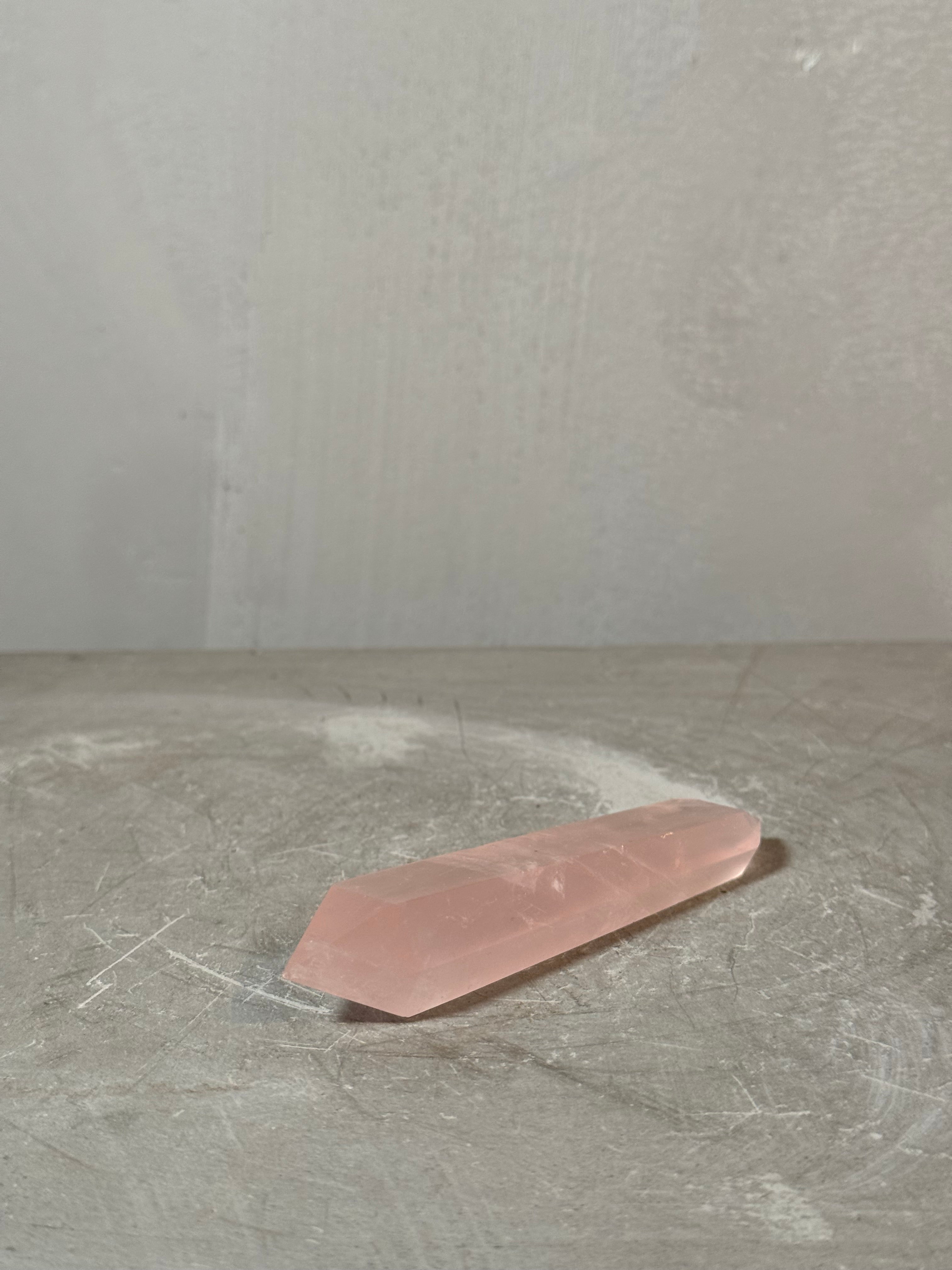 Rose quartz double terminated