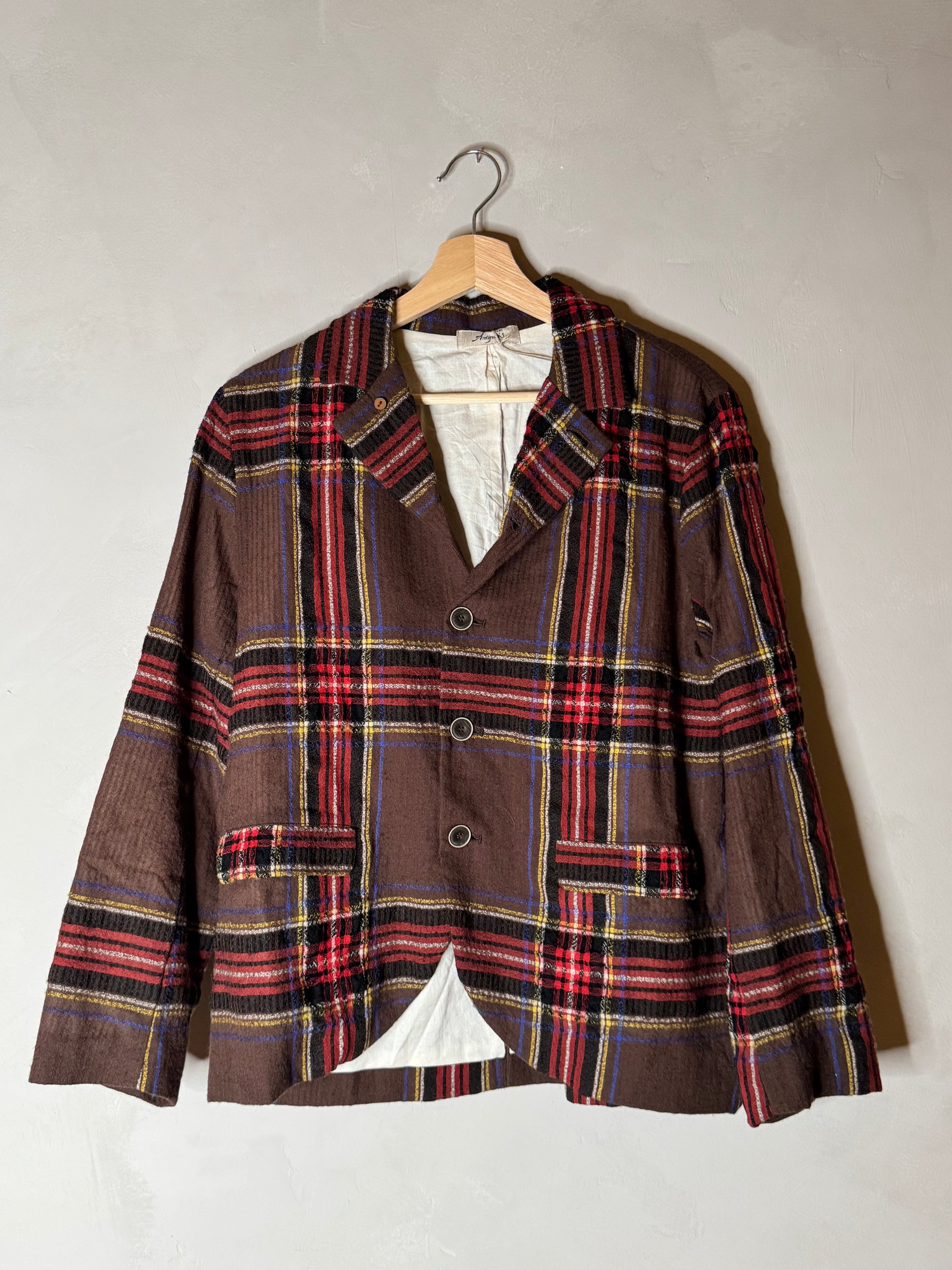 Ichi antiquites plaid blazer