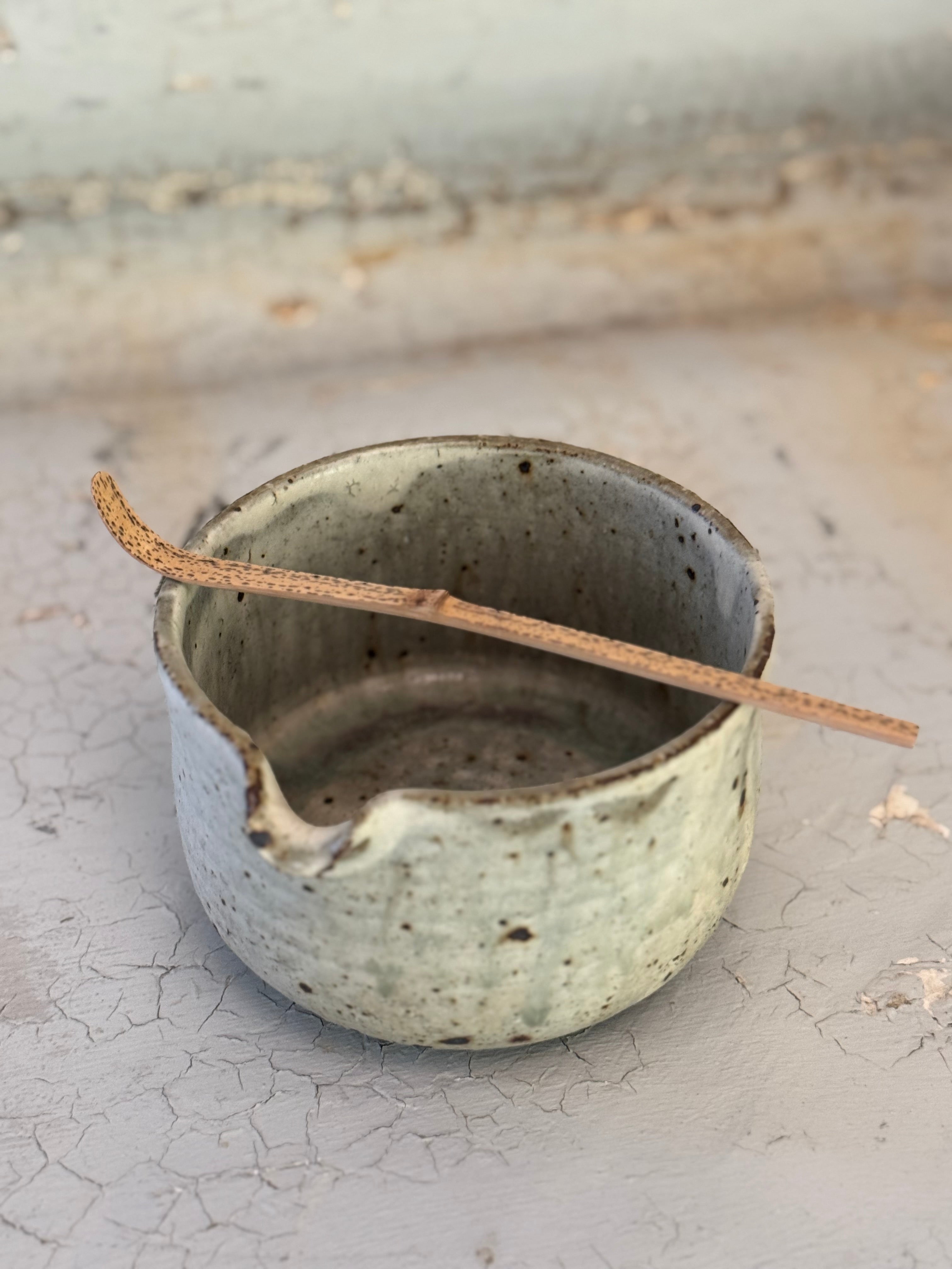 katakuchi -Spouted bowl for pouring matcha -  Kyoto
