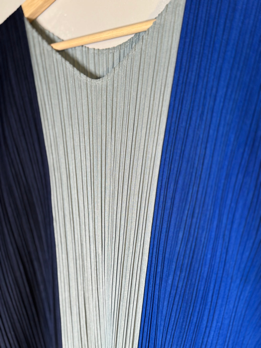 Issey miyake pleats please sleeveless top