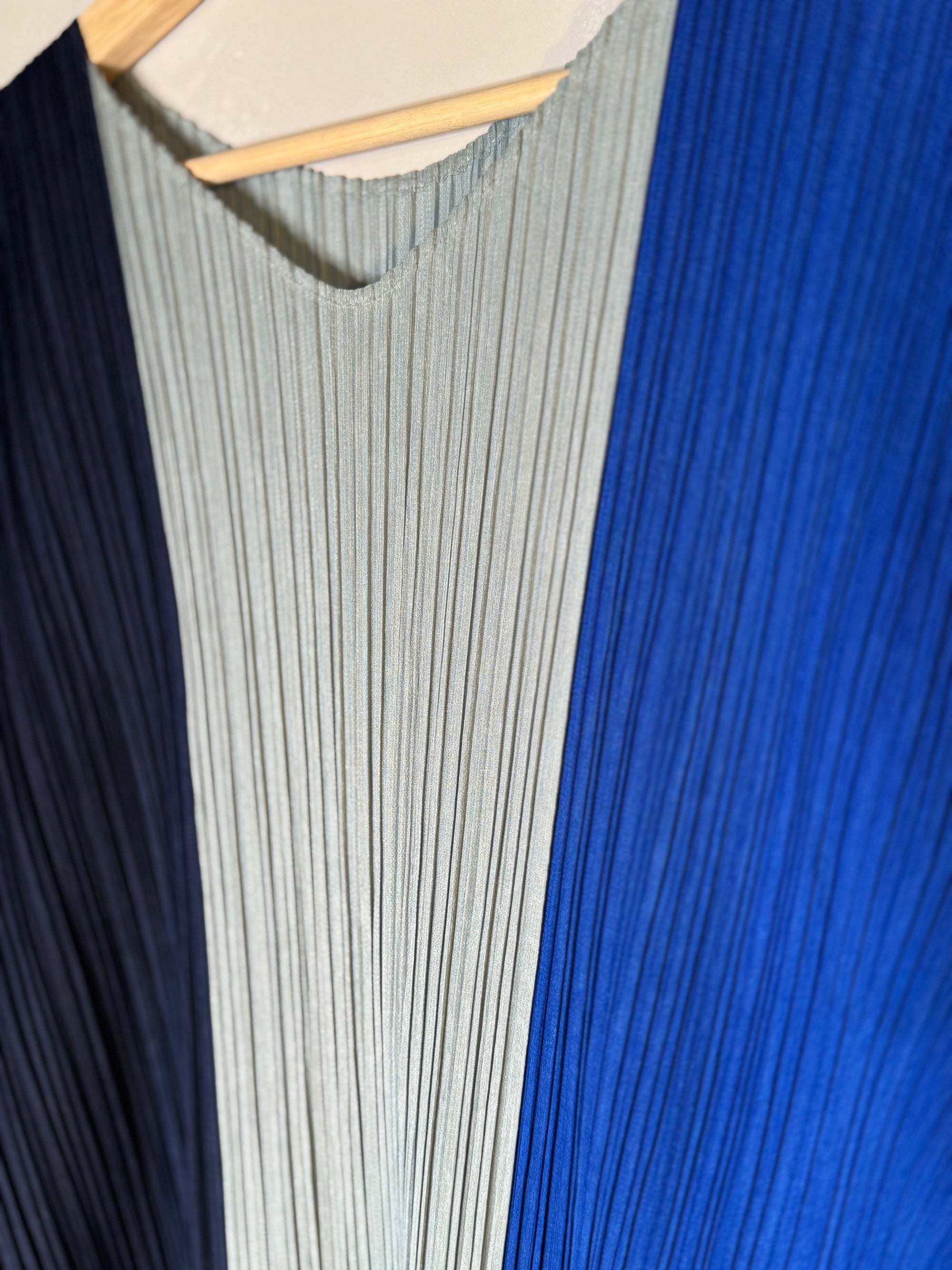 Issey miyake pleats please sleeveless top