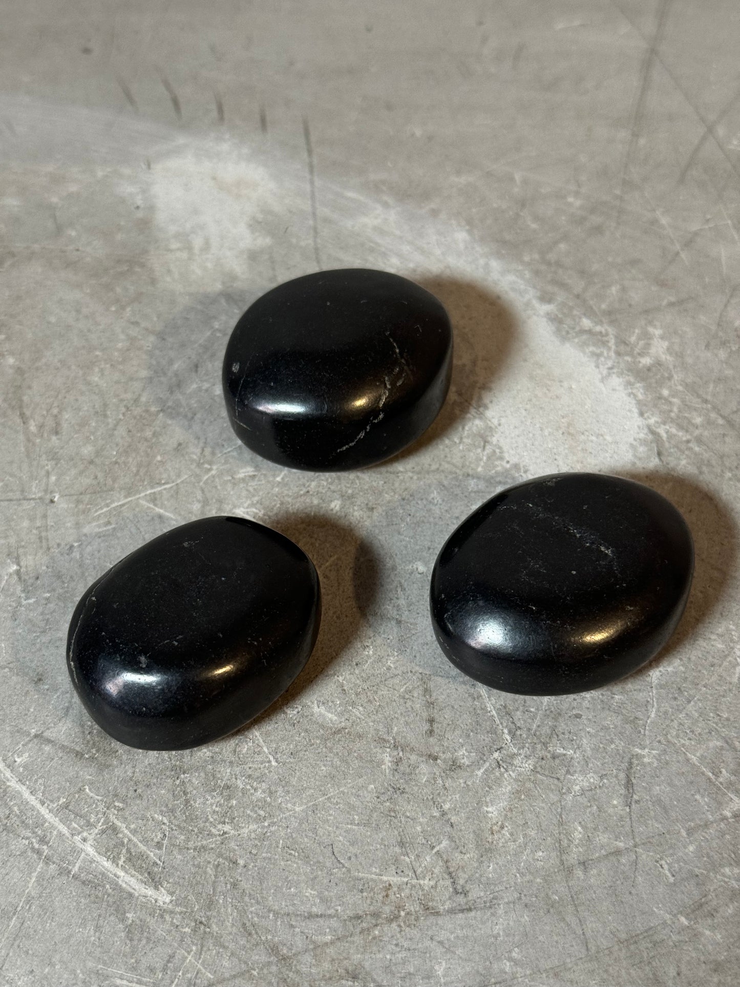 shungite palm stone