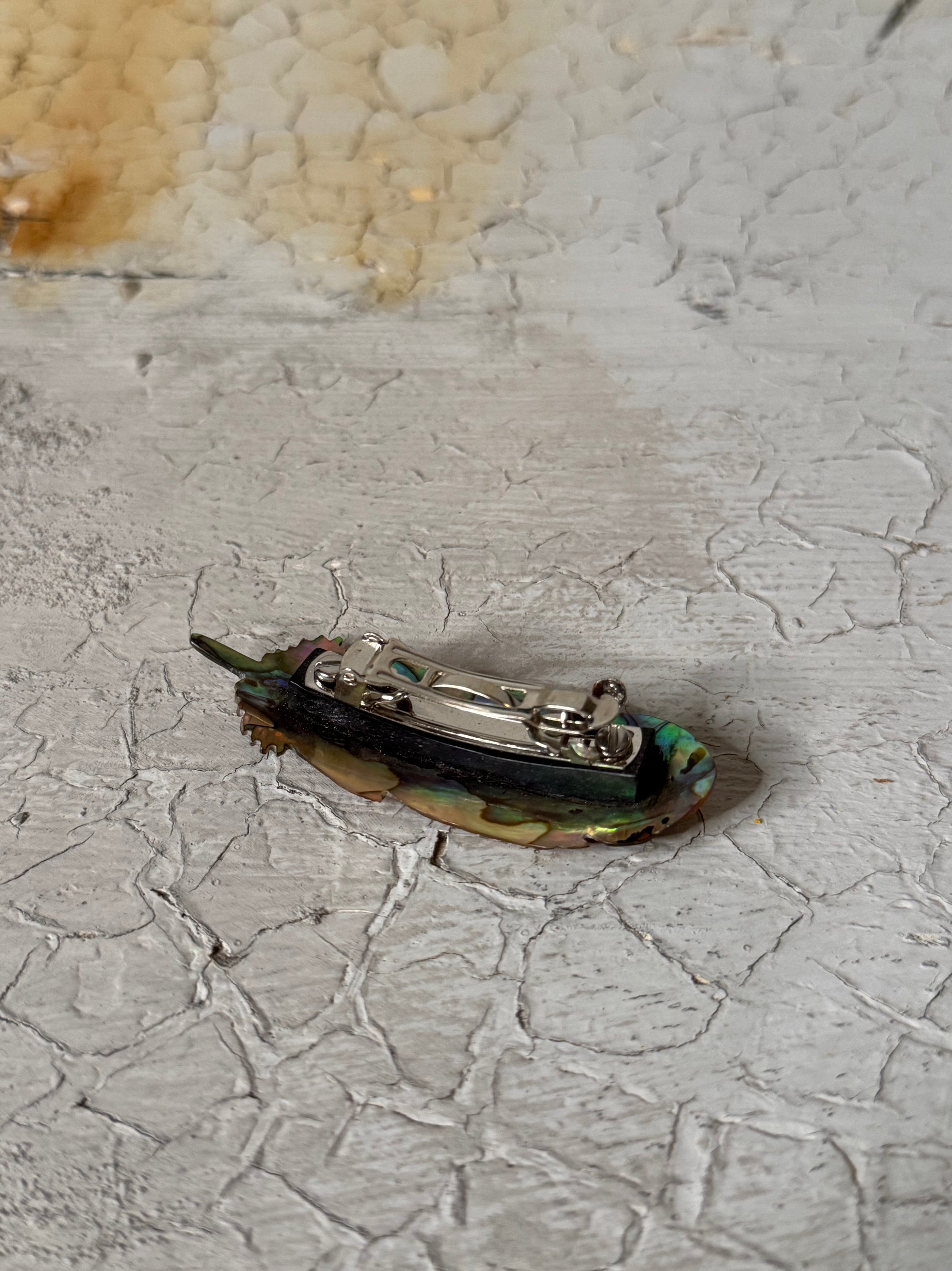 mother of pearl hand carved feather hair clip