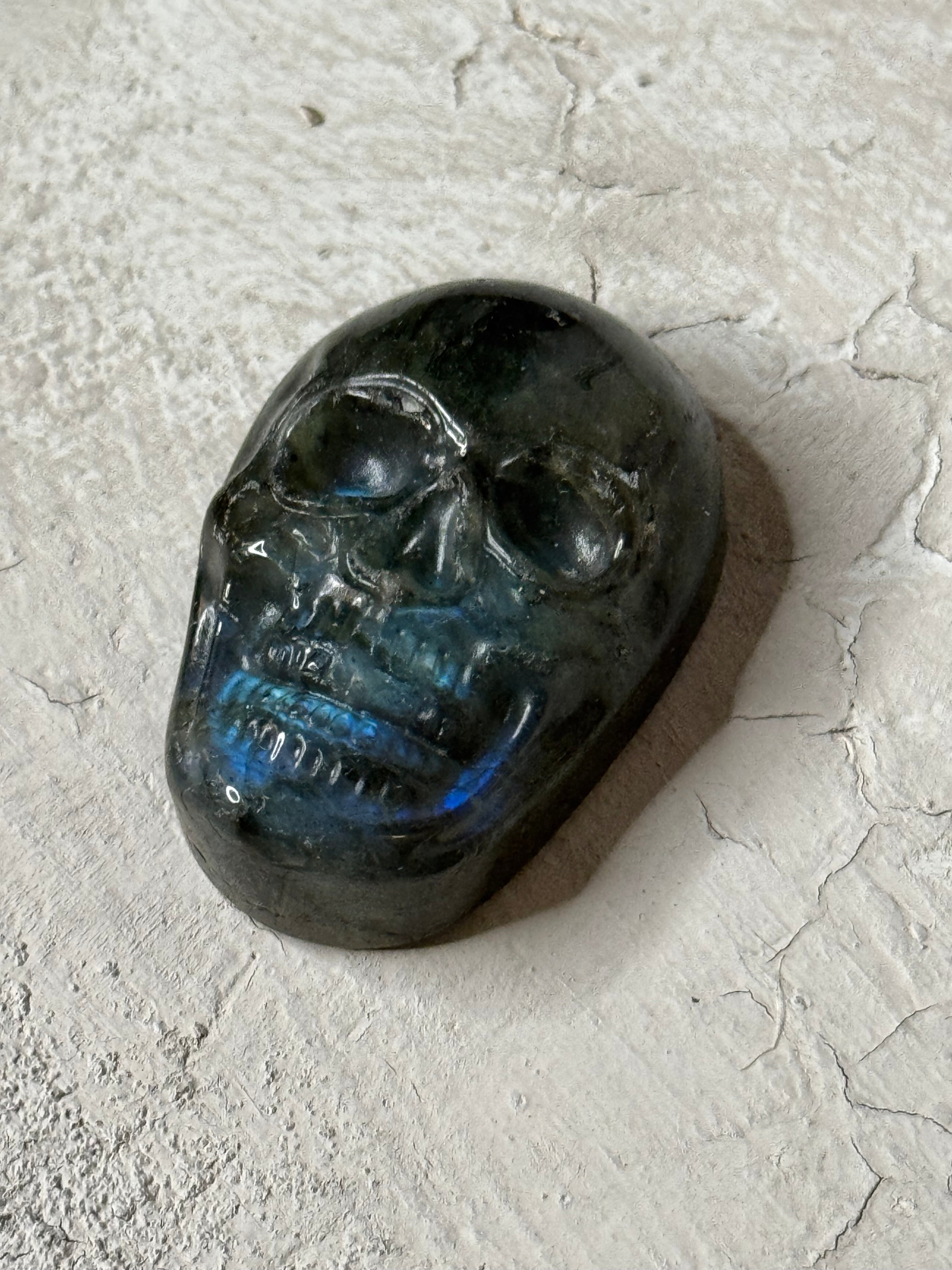 Labradorite skull