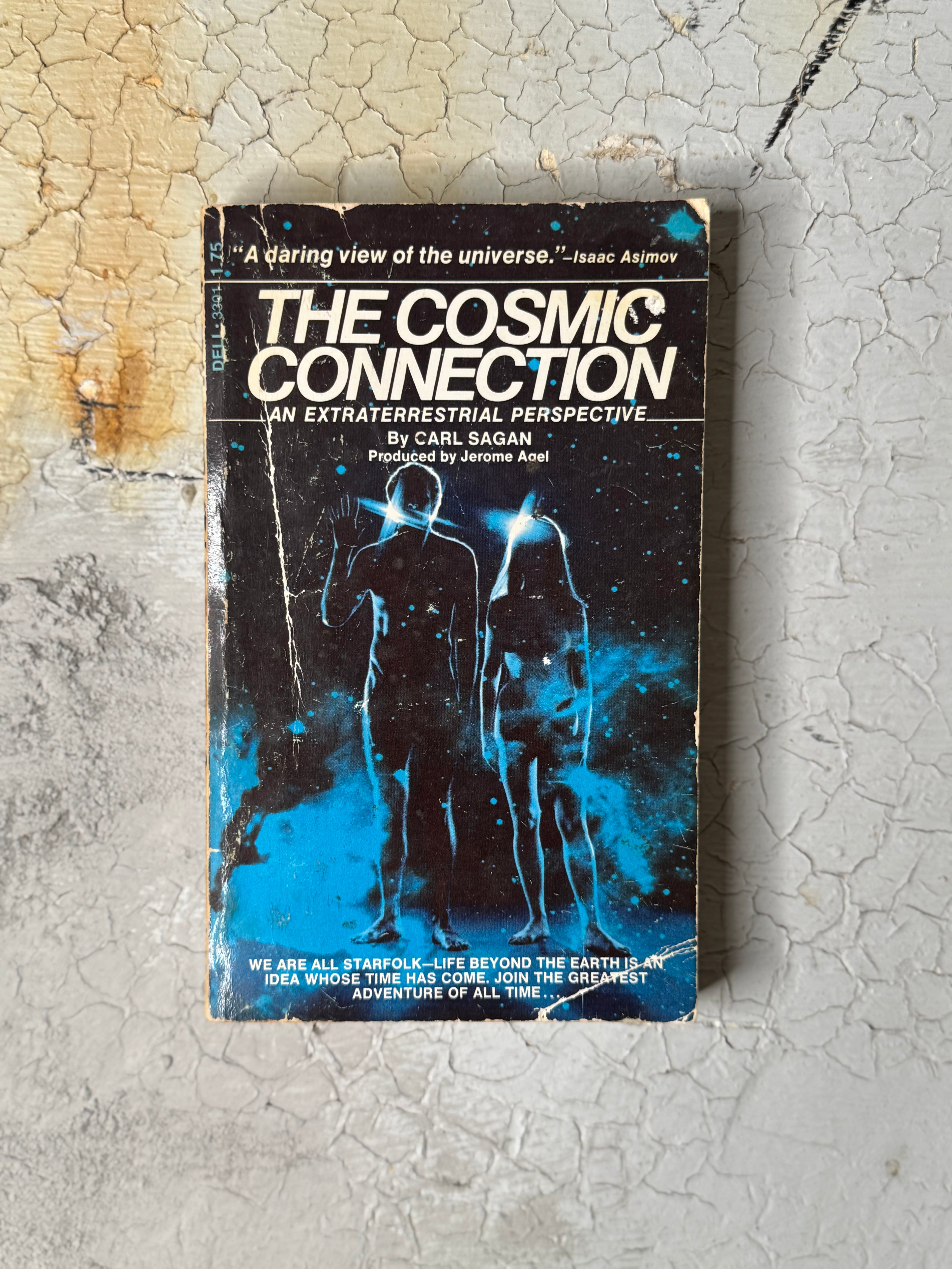 The cosmic connection by CARL SAGAN (softcover) - vintage