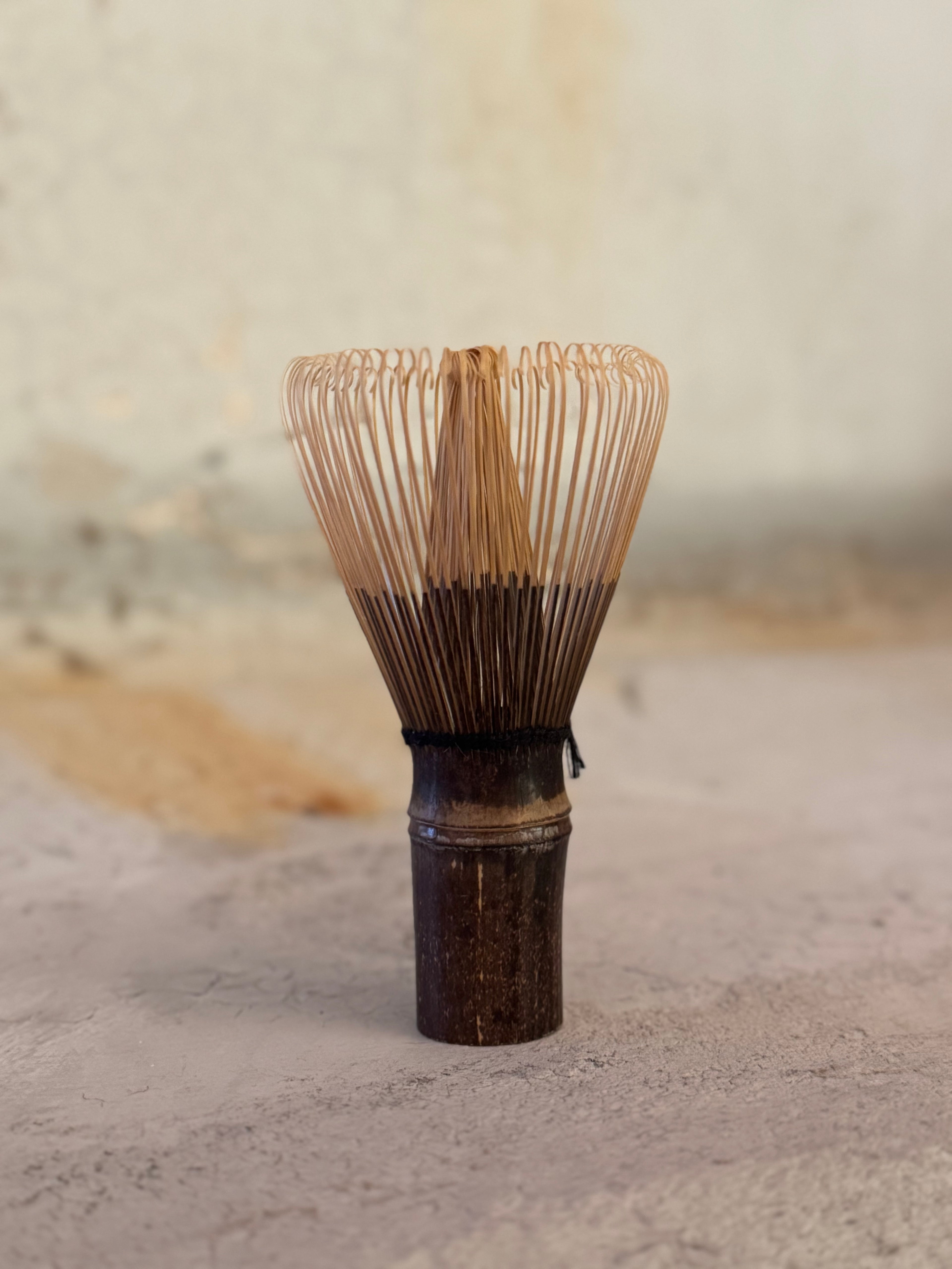 Chikusendou Chasen Matcha Whisk - dark bamboo