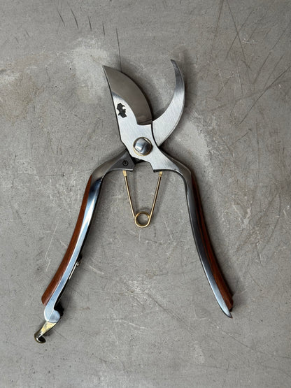 suwada garden shears with hand-carved walnut handles