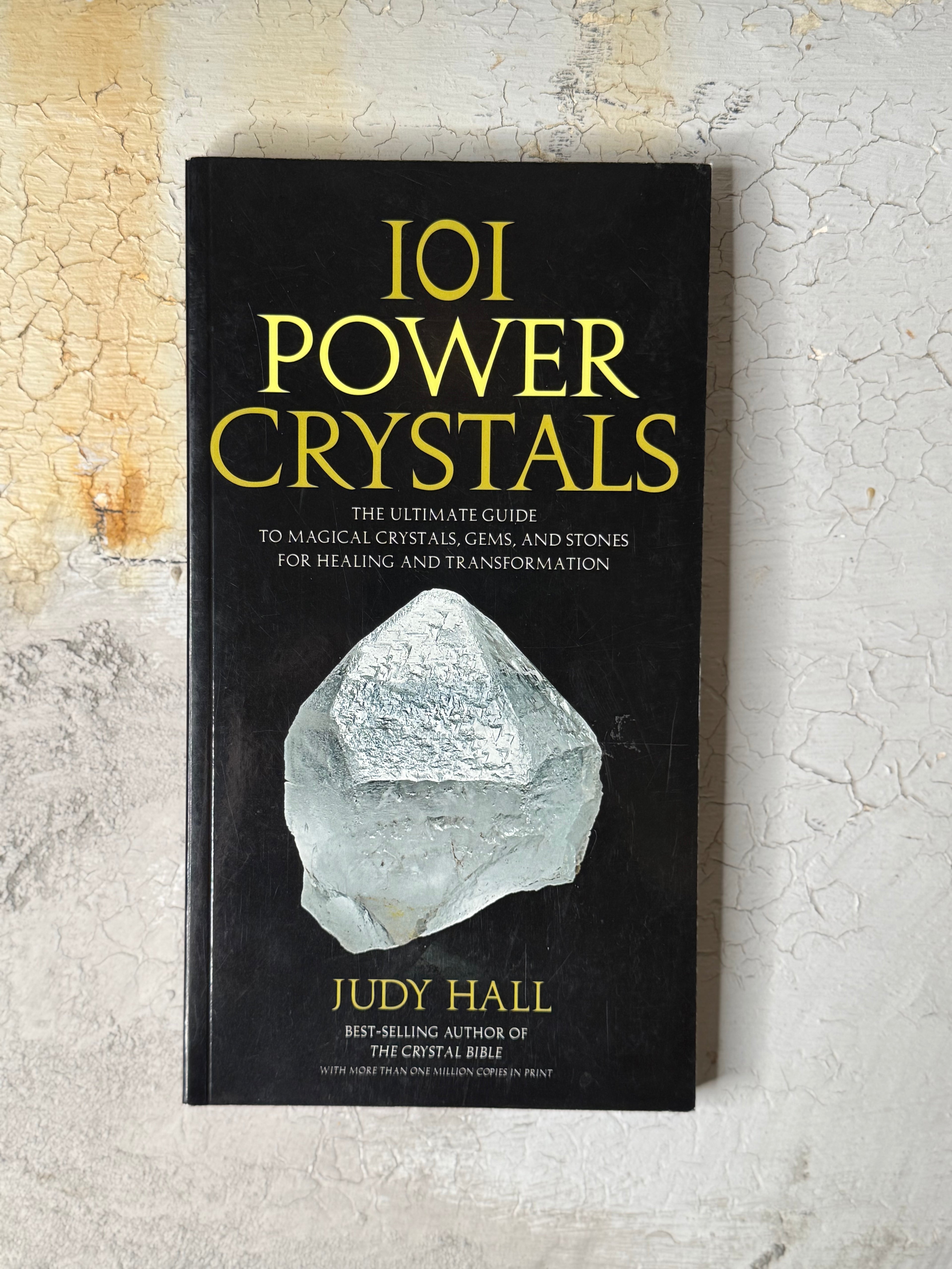 101 power crystals by JUDY HALL