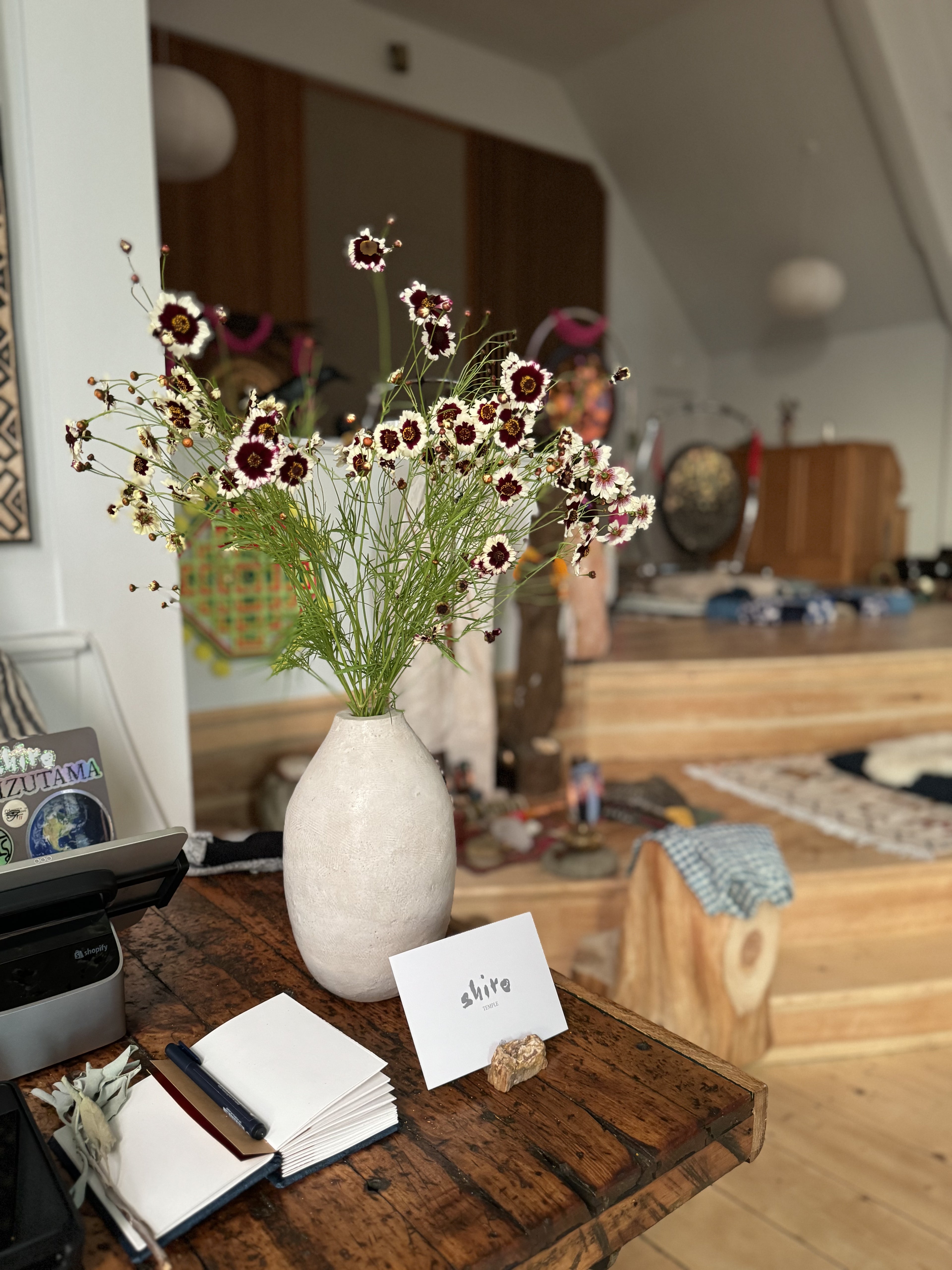 mizutama boutique in temple shiro