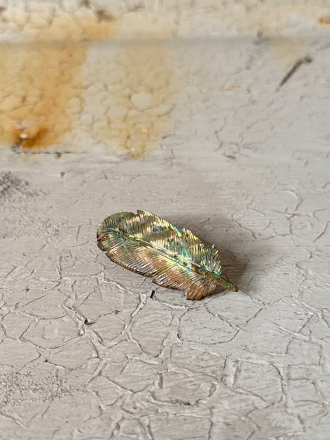 mother of pearl hand carved feather hair clip