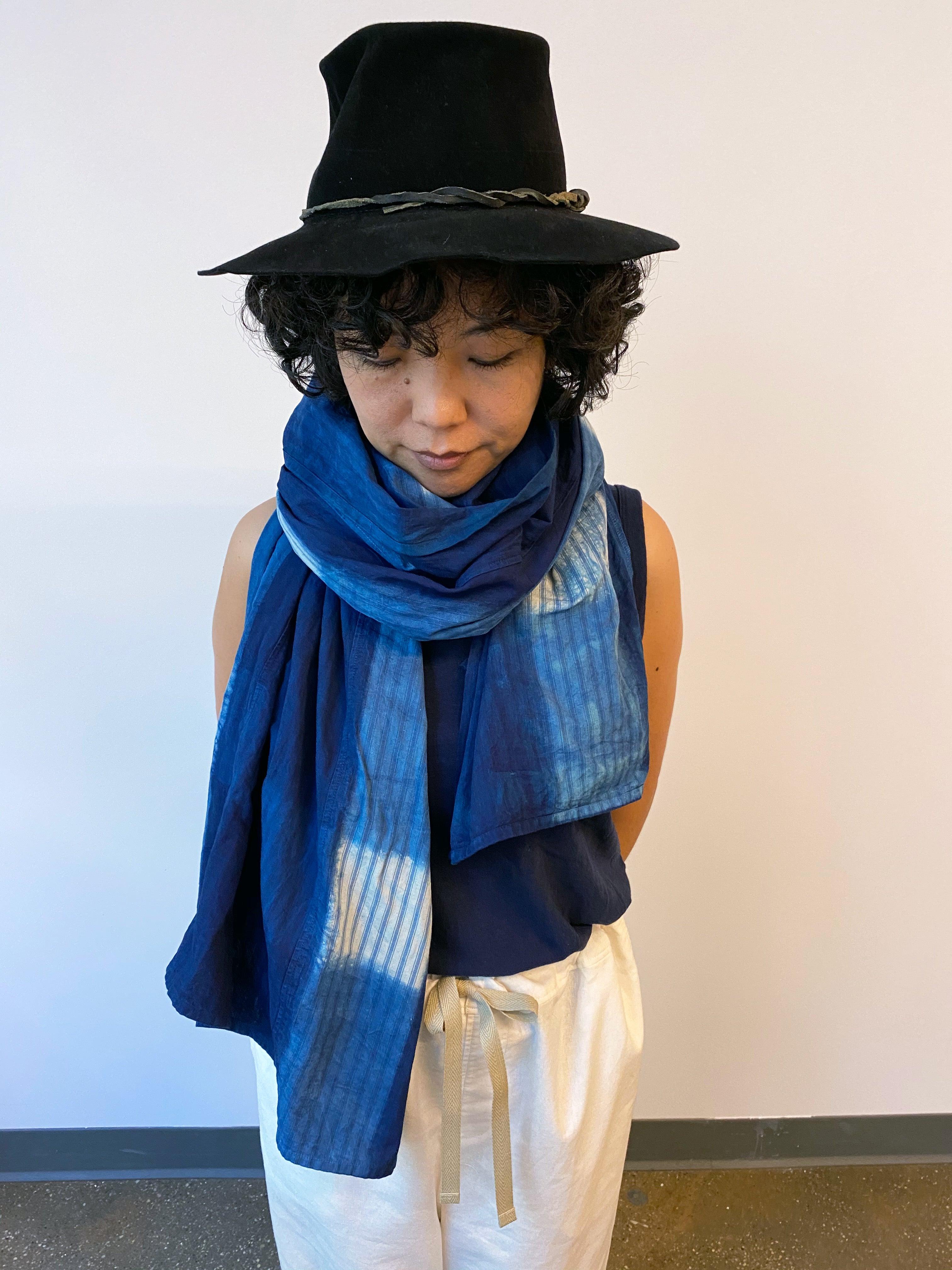 ichi antiquities indigo gingham scarf